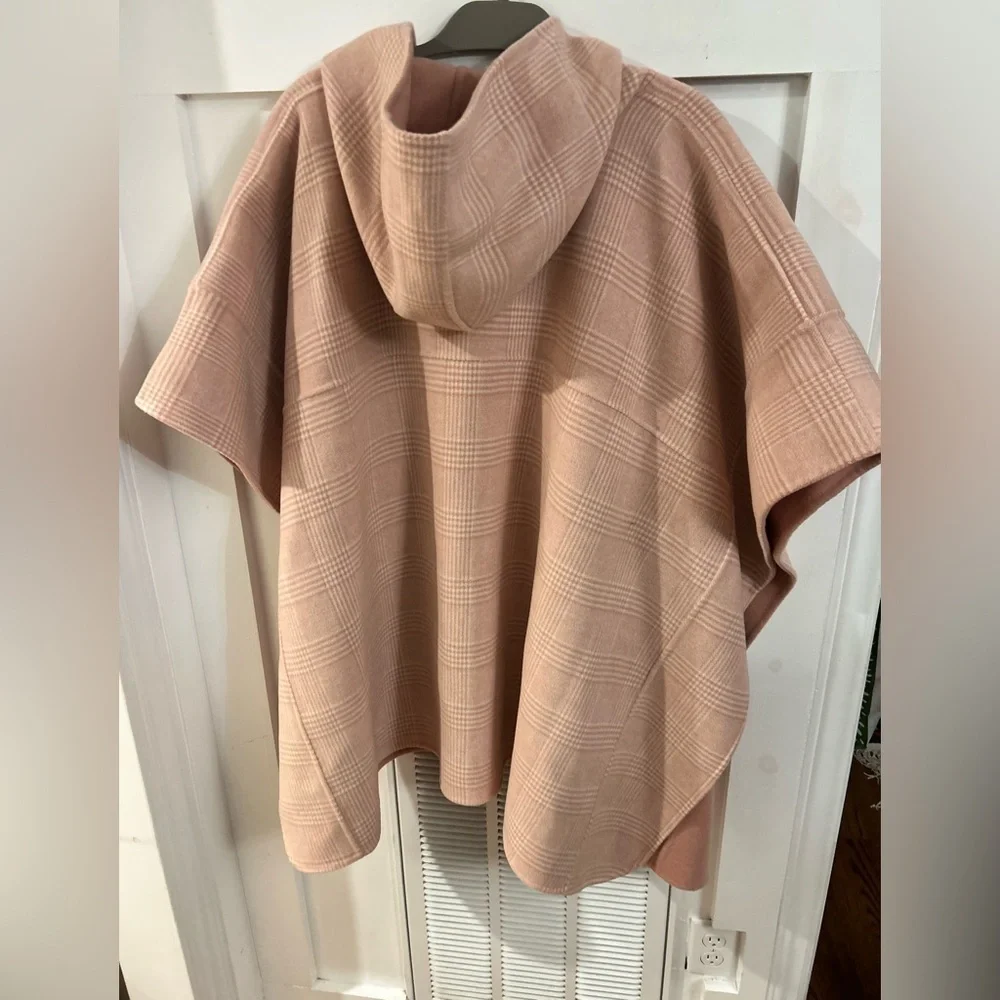 Sezane pink plaid Devan Cape - Picture 7 of 8